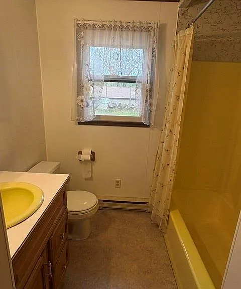 12 Richard St #A — Photo 8