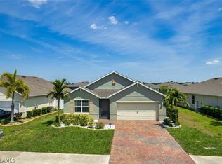 3413 Cancun Ct, Cape Coral, FL 33909
