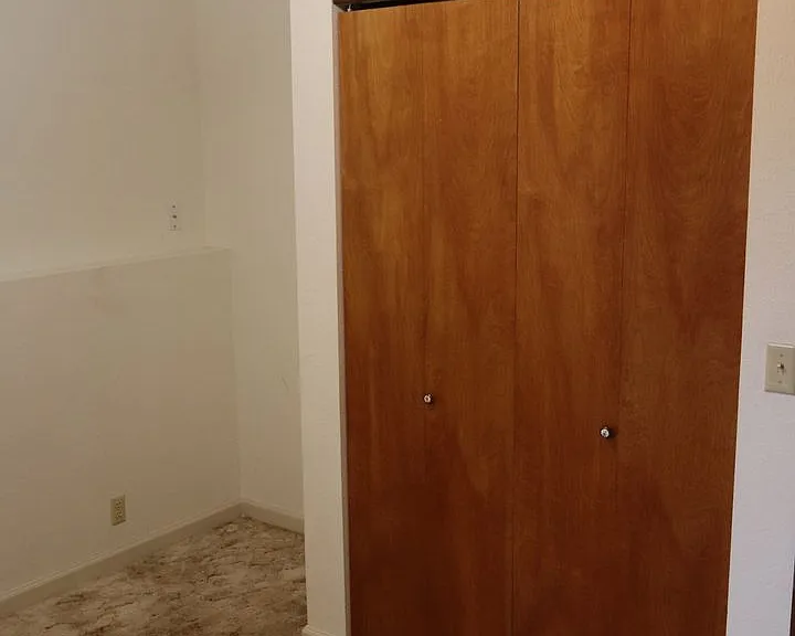 202 Arbour Dr — Photo 43