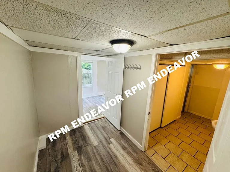 4736 Heidelberg Av — Photo 7