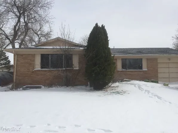5232 N Ursula Way, Denver, CO 80239