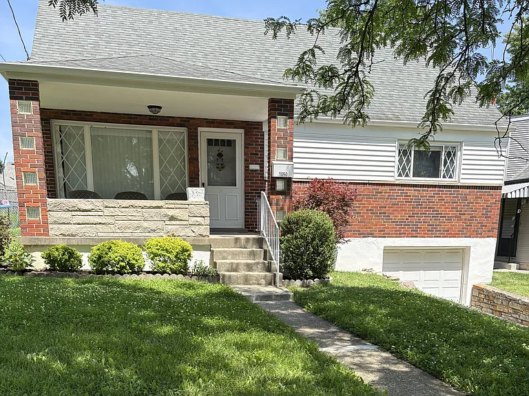 1050 Covedale Ave — Photo 1