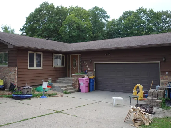 1740 N Cedar Ave, Owatonna, MN 55060