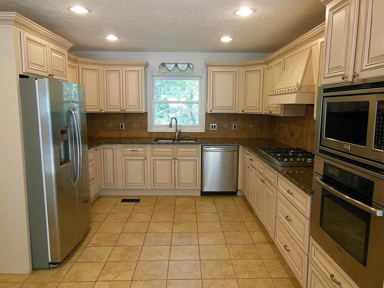 2583 Parker Trl — Photo 10