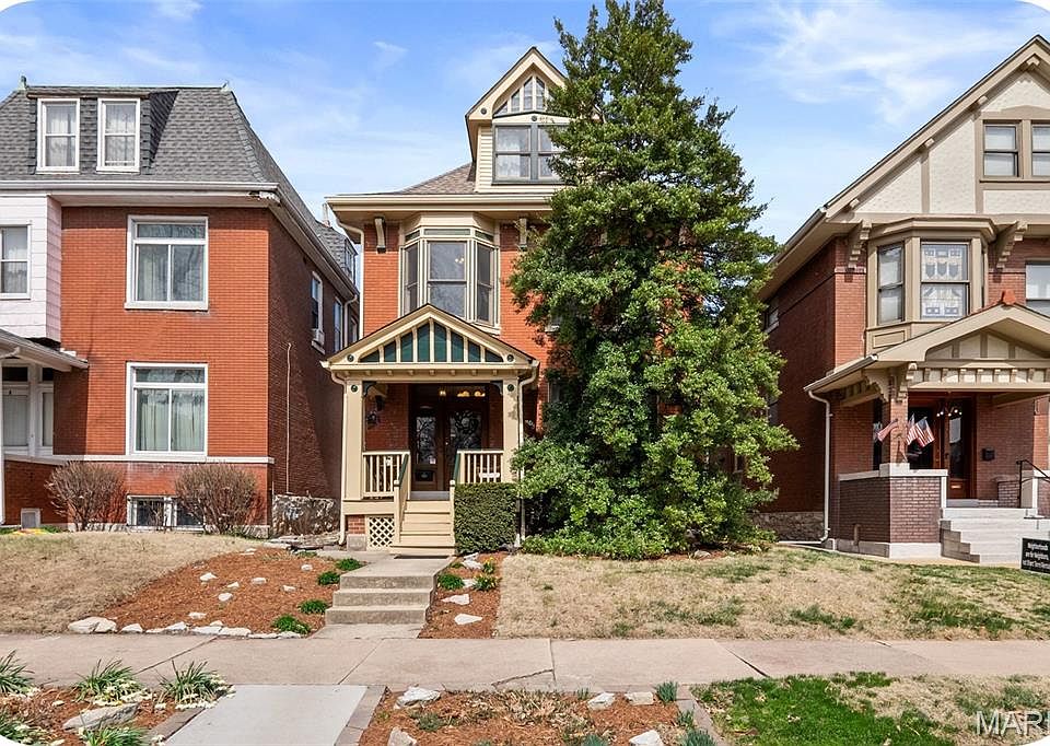 1st image of 3241 Geyer Ave