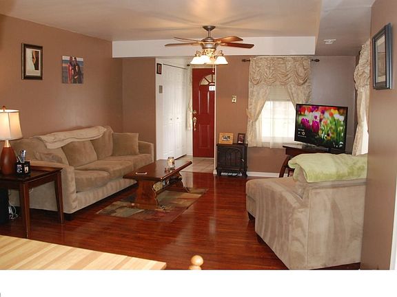5th image of 41 Everett Dr #143