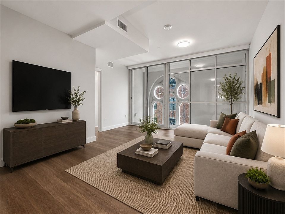1st image of 771 Harrison Ave #405