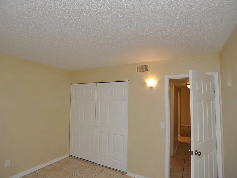415 N Halifax Ave #103 — Photo 11