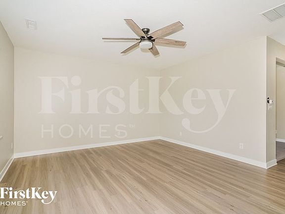 2nd image of 16387 Sedalia Dr