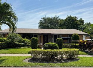 5844-5846 Pierce St, Hollywood, FL 33021