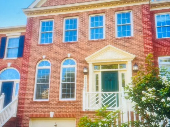 15722 Cherry Blossom Ln, Gaithersburg, MD 20878