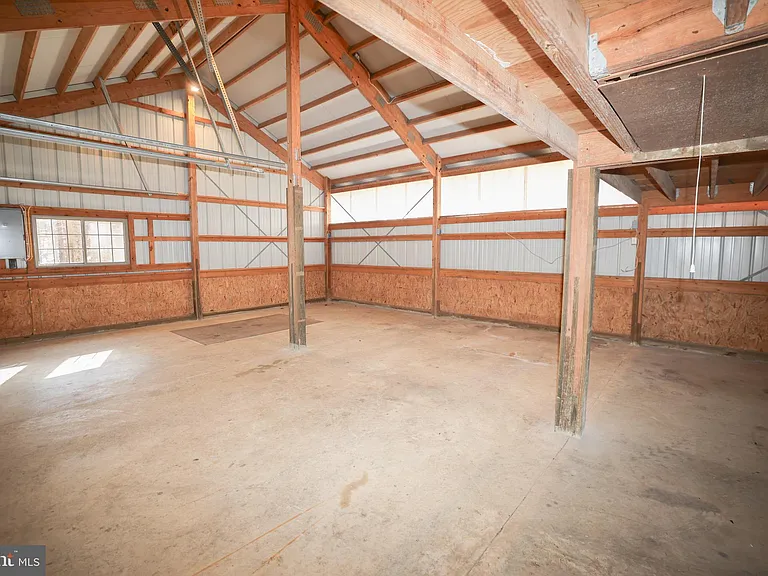 23891 Deep Hollow Ln — Photo 43