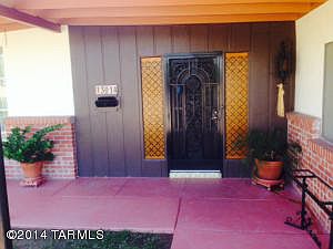 2nd image of 3014 E Eastland St