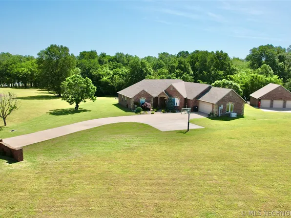 418970 E 1152nd Rd, Checotah, OK 74426