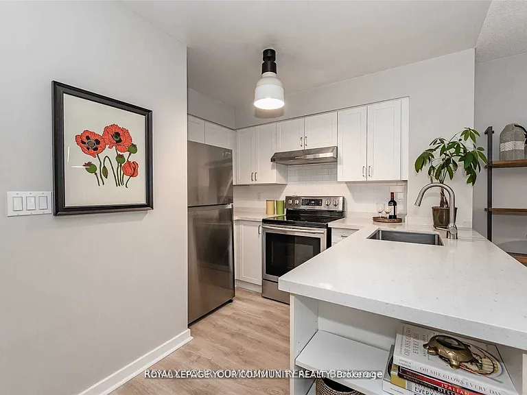 76 Shuter St #1307 — Photo 2