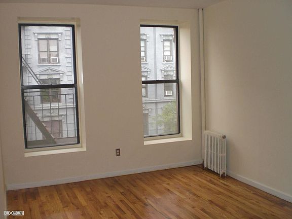 4th image of 305 E 119th St APT 3