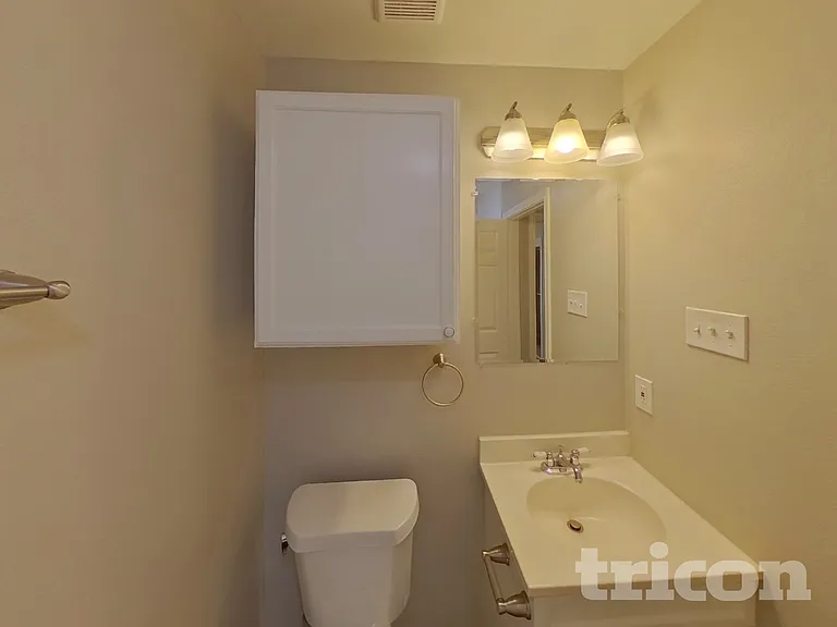 185 Trout St — Photo 13