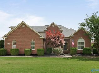198 River Walk Trl, New Market, AL 35761