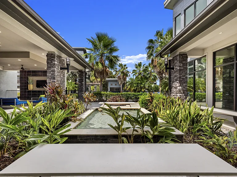 Pearce at Pavilion Luxury Apartments — Photo 21