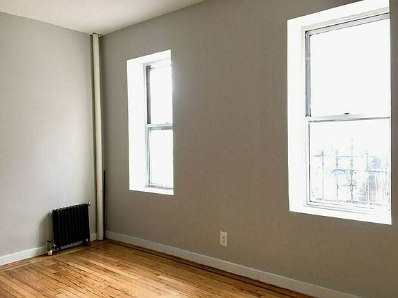 3rd image of 221 Wadsworth Ave #1G