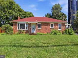 17855 Barrens Rd N, Stewartstown, PA 17363