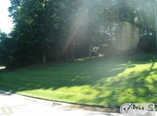 5432 W Alyssa Ct, White Lake, MI 48383