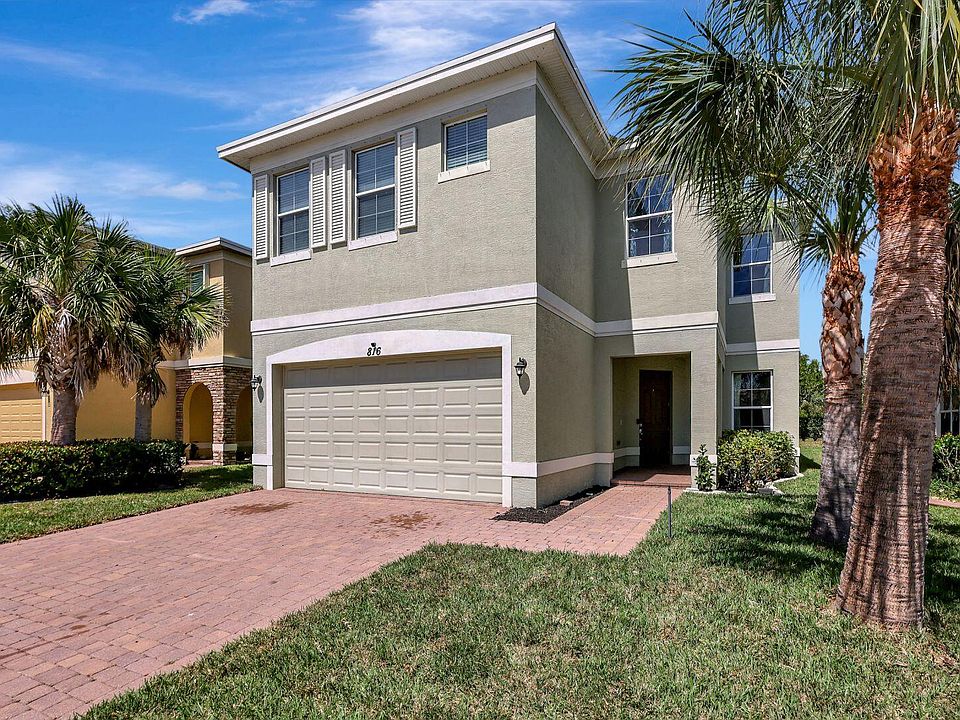 1st image of 816 NW Leonardo Circle