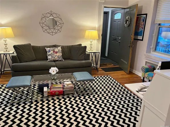 35-21 205 Street 1st Fl, Bayside, NY 11360