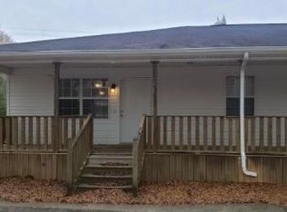 23 Scarbrough Ln, Anniston, AL 36207