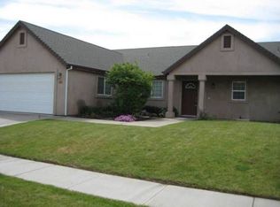 1061 Admiral Ln, Chico, CA