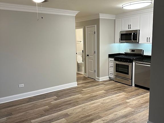 2nd image of 2300 Burlington Ave Unit 1