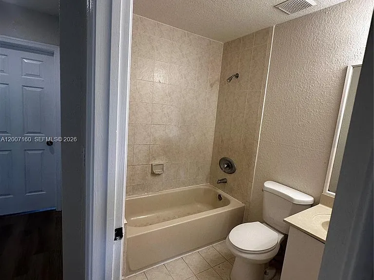 2812 SE 16th Ave #121 — Photo 17