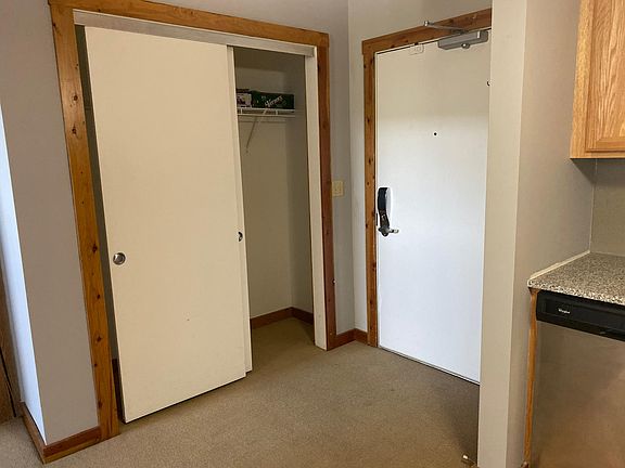 3rd image of 940 Monroe Ave NW Unit 216
