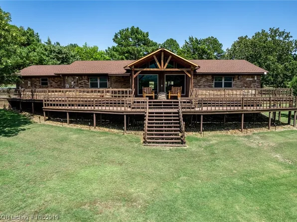 22045 Haskins Ln, Poteau, OK 74953