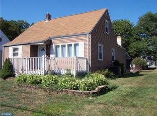 465 Alexander Ave, Maple Shade, NJ 08052