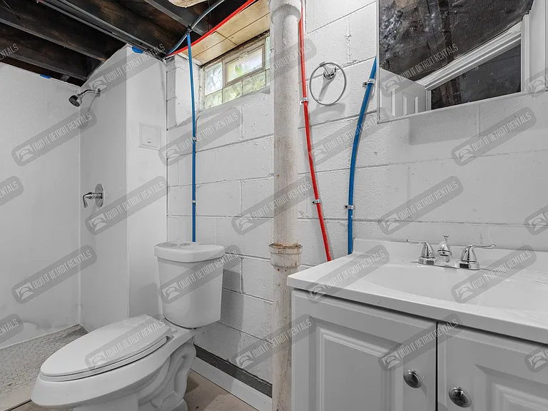 13917 Rossini Dr — Photo 17