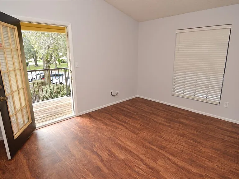 8625 Mallard Reserve Dr #201 — Photo 18