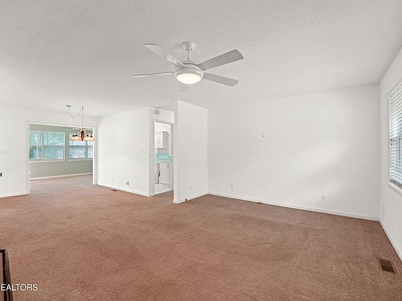 4th image of 9136 Hondo Dr
