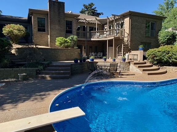 2nd image of 509 Wyndclyff Dr