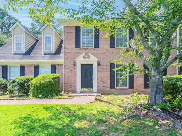 1797 Emerson Lake Cir, Snellville, GA 30078