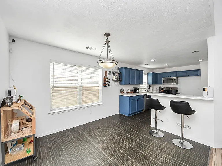 18318 Farriswood Ct — Photo 16