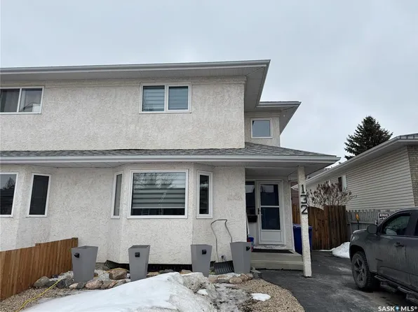 132 Barber CRESCENT, Saskatoon, SK S7M 5M7