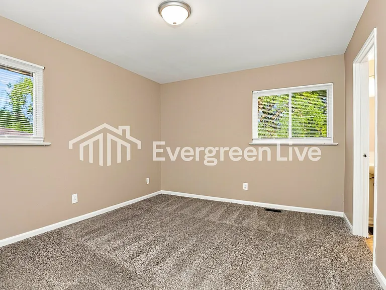 11540 Fitchburg Ln — Photo 11