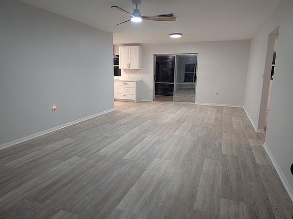 3rd image of 382 Easy Street