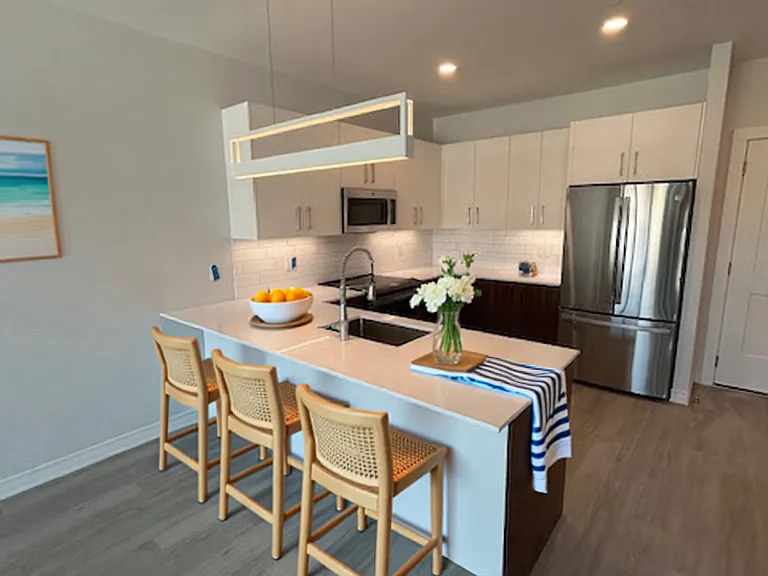 Residences at Sharon Gallery — Photo 57