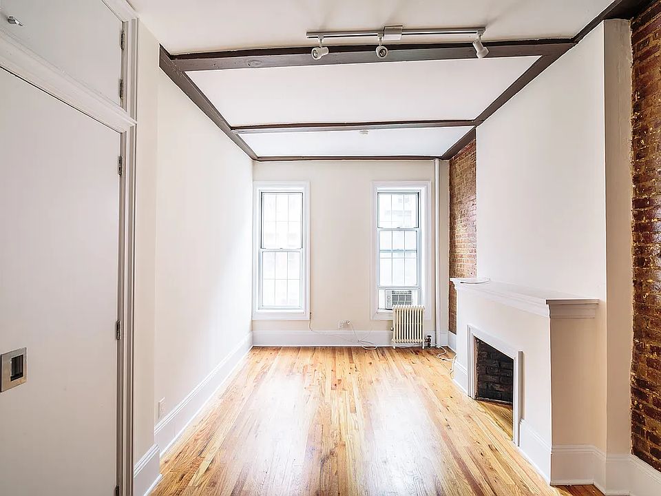 1st image of 220 Sullivan St APT 3D