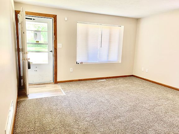 5th image of 3637 Canton Ave