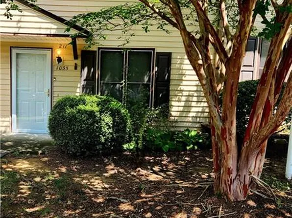 1035 Rock Knoll Ct #211, Winston Salem, NC 27107