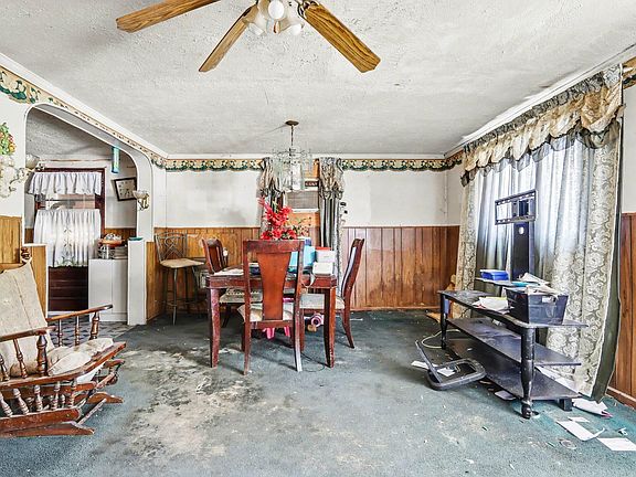 5th image of 1008 Seaboard St