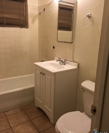 5th image of 1506 W Orange Ave #2